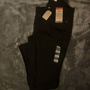 Women Black Levi’s